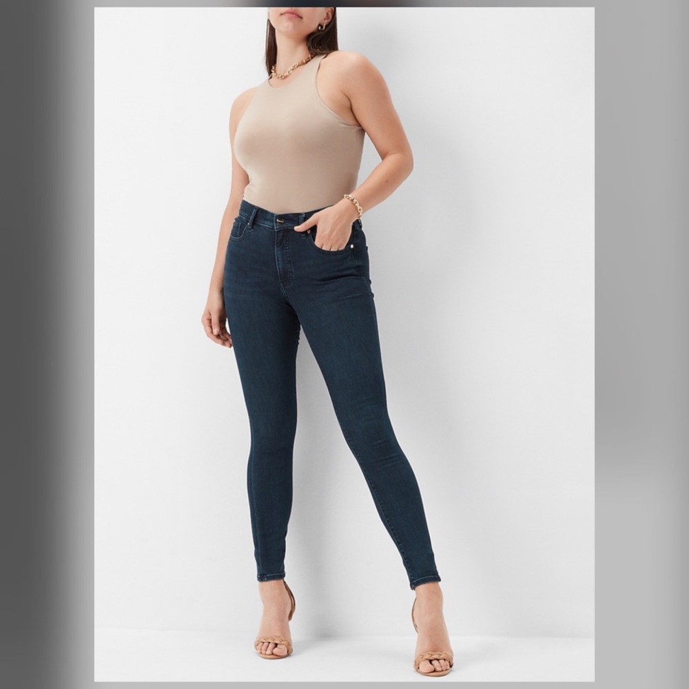 - Express - Legging Mid Rise in Dark Wash Long Jean